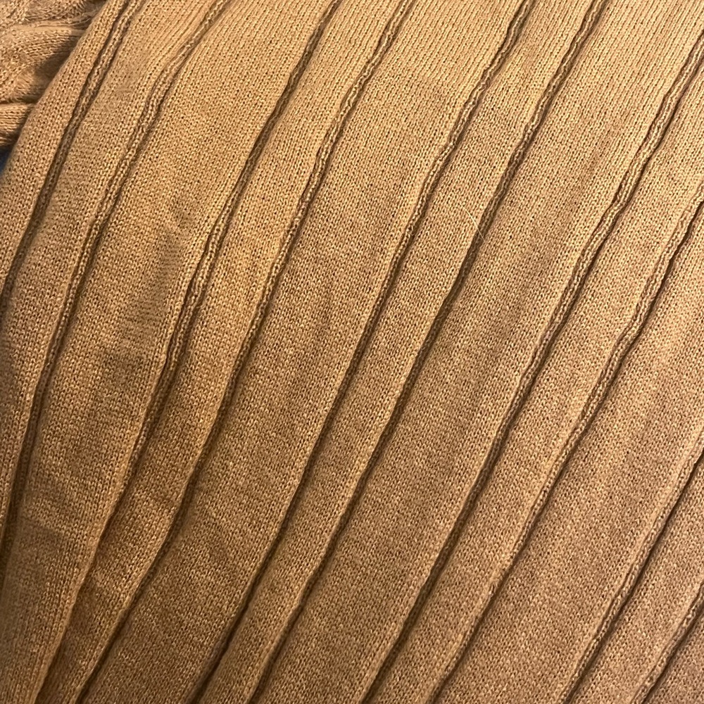 Brown knitted shirt